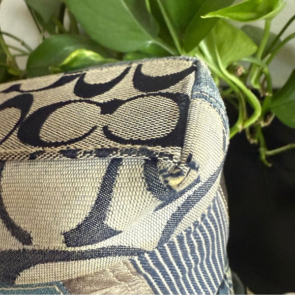 COACH Patchwork Denim Blue Convertible Shoulder Bag Purse Handbag Y2K Suede - Picture 9 of 13